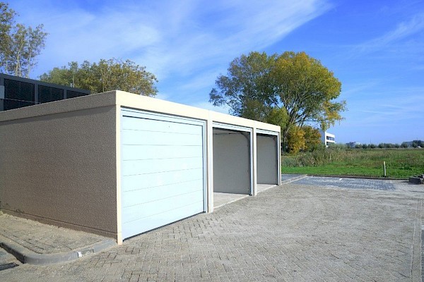 Radex Innovation Centre - garageboxen te huur